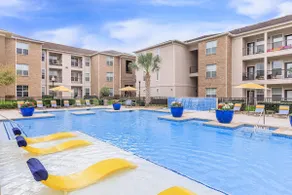 1BR Near Cynthia Woods | Pool + Gym + Parking - Image 2