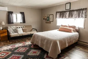 Historic Cozy Apartment - Image 4