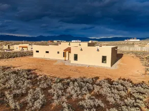 Taos Basecamp- Ski & Golf Escape - Image 2