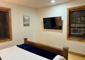 Luxury 2 Bedroom 202B - Image 2