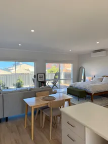 Shell House Studio - minutes from the beach - Image 2