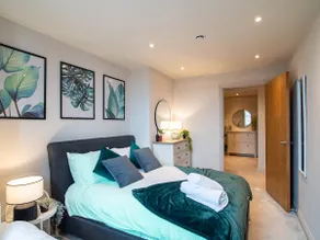 Central Leeds Apartment By Leeds Arena - Image 2