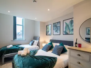 Central Leeds Apartment By Leeds Arena - Image 4