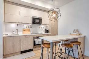 High Landing Luxury Apartment - Image 5