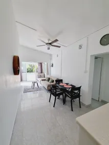 Cozy 1BR in great location - Image 5