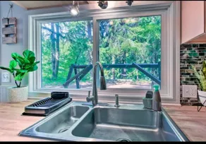 whispering water's cottage. - Image 3