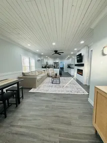 Cozy House with fire pit - Image 2