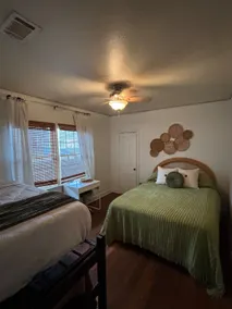 The historic 'Pilot house' at Lovers Oak - Image 4
