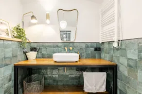 Group Townhouse · Rooftop Terrace · Sleeps 7 - Image 4