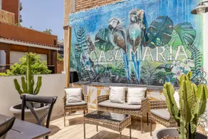 Group Townhouse · Rooftop Terrace · Sleeps 7 - Image 2