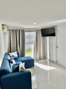 Full Comfort, Airport Area, Safe! - Image 2