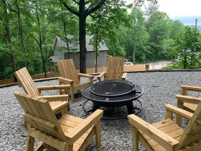 Cabin Mtn Retreat with City convenience - Image 3