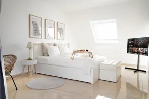 Penthouse with a Neo-Gothic Parish church view - Image 4