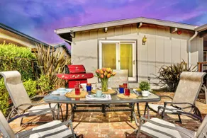 NEW! Modern Escape w Private Views & Pool Table AC - Image 3