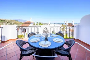 Luxury 2Br W/Sea View SPA&GYM - Image 3