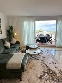 Luxury 2Br W/Sea View SPA&GYM - Image 2