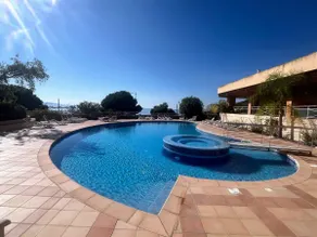 Beautiful apartment with pool by the sea - Image 2