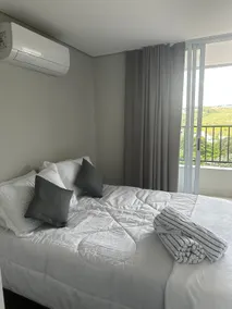 Cozy and well-located apartment - Image 2