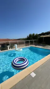 Ground floor villa with pool - Image 2
