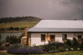 A Historic Post House, 40 minutes from Hobart - Image 2