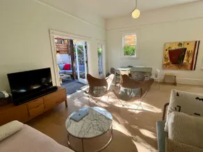 Victorian unit / central location - Image 4
