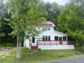 Lakeside Vermont Retreat - Image 4