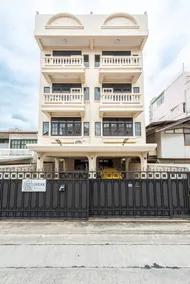 Urban Grace | Prime Location Near BTS - Image 2