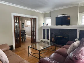 Charming 3BR – Walk to Lake & Hospital, Pet OK - Image 4