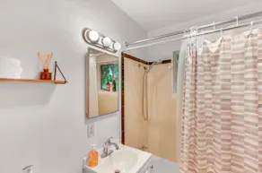 2Br Farmington Townhouse | Pets + Fenced Yard - Image 5