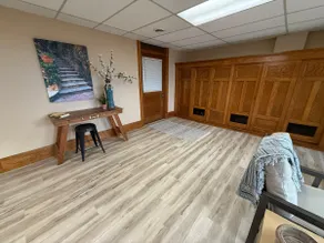 Historic schoolhouse apartment - Image 5
