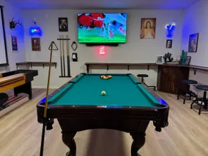 Gorgeous 4 Bedroom Home w/ Pool, Game Room, Gym - Image 5