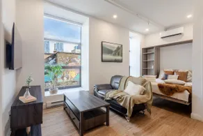 Sleek 1BDR on Bishop – Downtown MTL Gem - Image 4