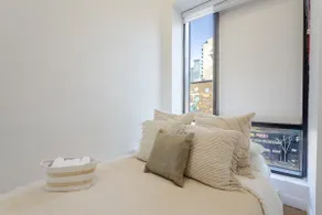 Sleek 1BDR on Bishop – Downtown MTL Gem - Image 5