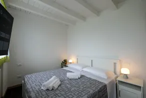 [Lake|Gardaland|Spa] Duplex with private parking - Image 3