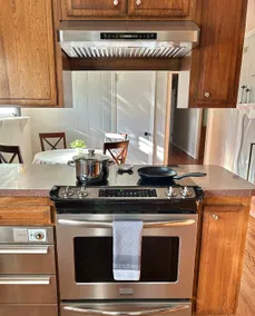 Spacious 3 bd Home with Office, GameRoom & Balcony - Image 4