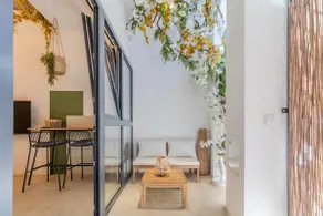Green & Natural Apartment - Image 2
