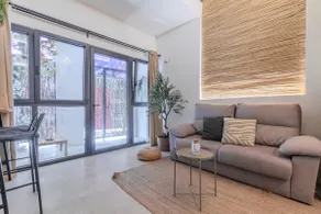 Green & Natural Apartment - Image 5