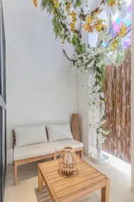 Green & Natural Apartment - Image 4
