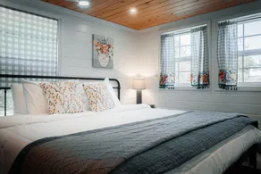 Starry Snug - A Romantic & Relaxing Getaway - Image 4
