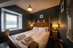 The King's Berth - Image 5