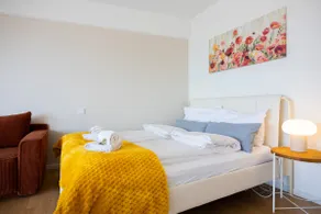 Business & Relax | Skyline View, Balcony & Wi-Fi - Image 2