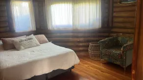 A beautiful octagonal cabin - Image 5