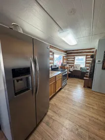 Lakeside Cabin - Image 5