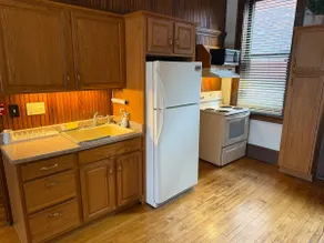 modern downtown loft - Image 4