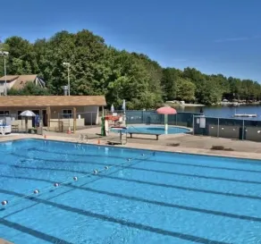 Charming Vacation Home in The Pocono Mountains - Image 2