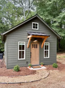 Pet Friendly Tiny House Retreat 8 Miles to UGA - Image 2