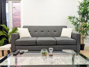Bright 2BR Home – Walk to Shops & Restaurants - Image 5