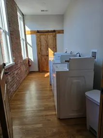 Old Dentist Office now Apartment - Image 4