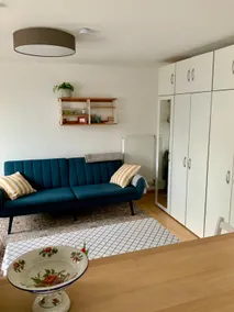 Cozy, bright 2-room apartment with atmosphere! - Image 3