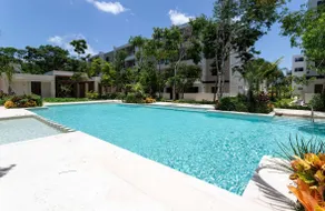 3BR Condo| BBQ| 2 Pools| Gym| 10Min Drive to Beach - Image 5